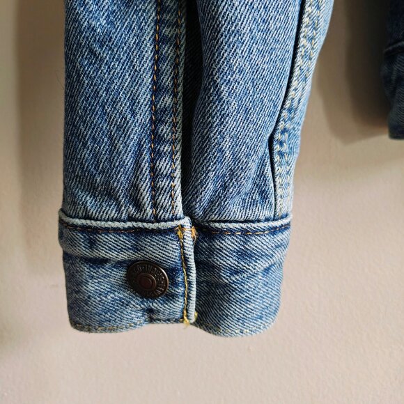 LEVI'S Sherpa Lined Trucker Jacket - Picture 4 of 11